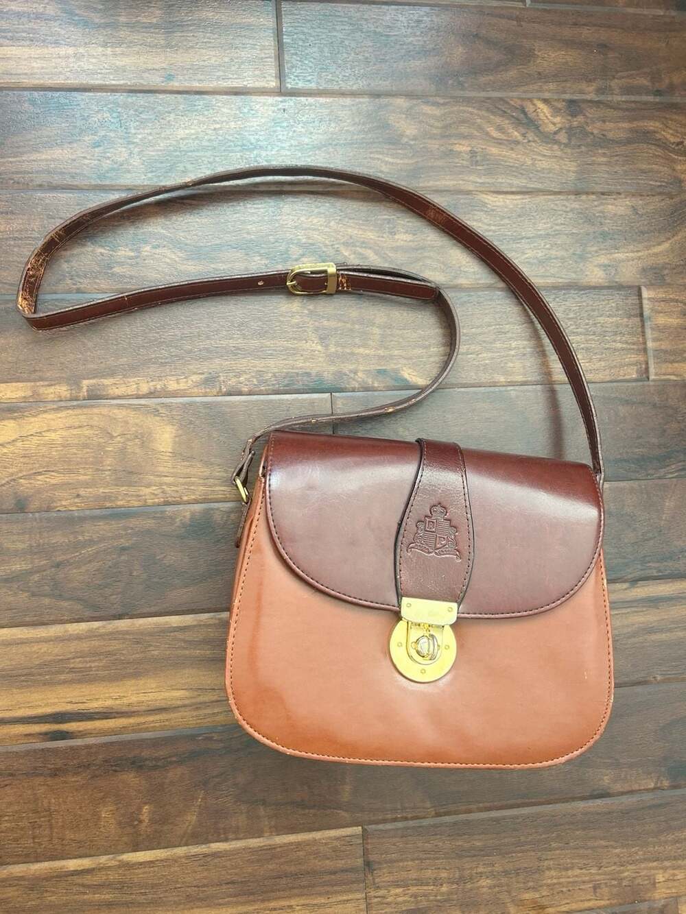 Briza Classic Vintage 2-Tone Brown Faux-Leather Crossbody Saddle Bag Equestrian